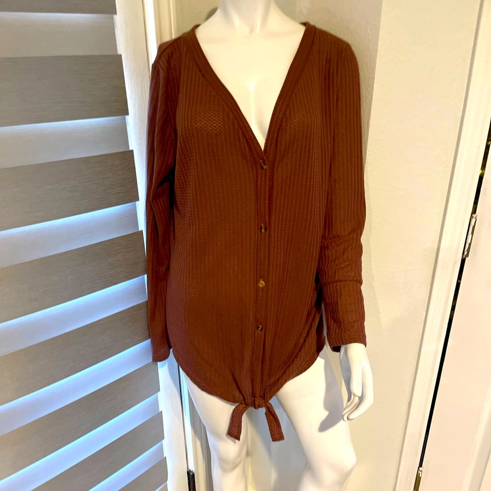 Button up front and tie at waist lightweight textured top